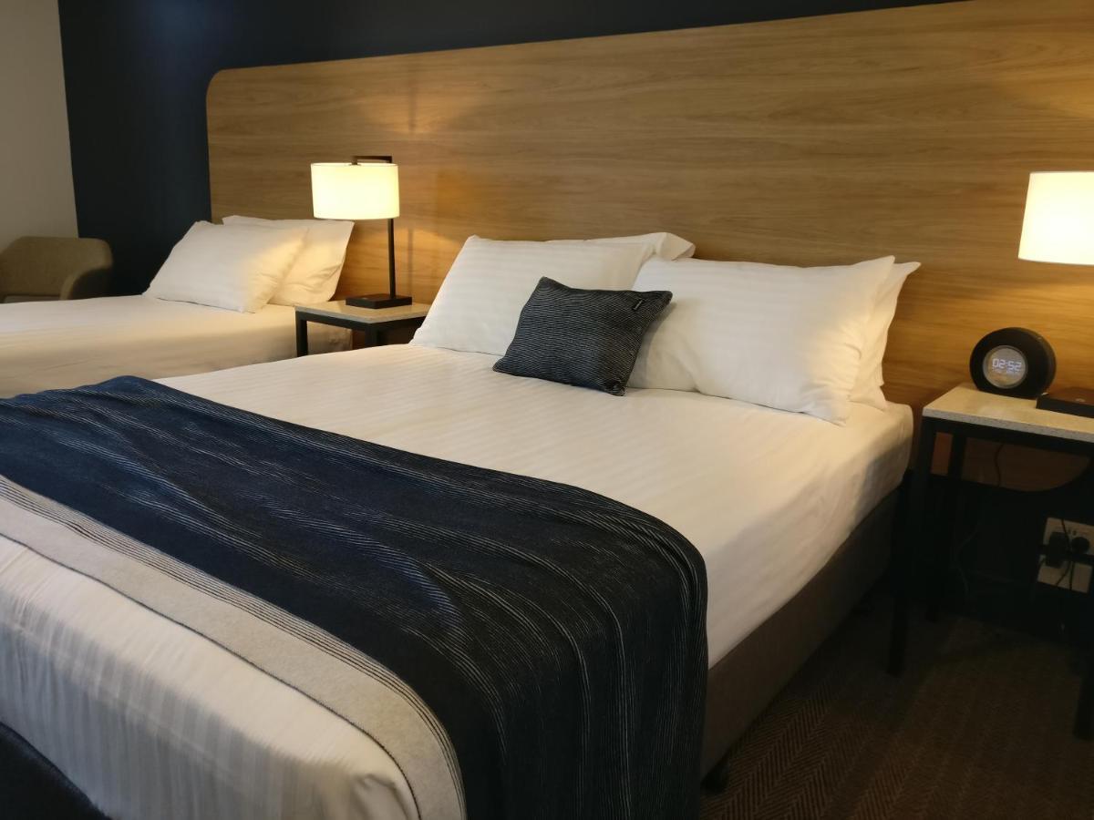 Springs Newcastle Motel Екстериор снимка