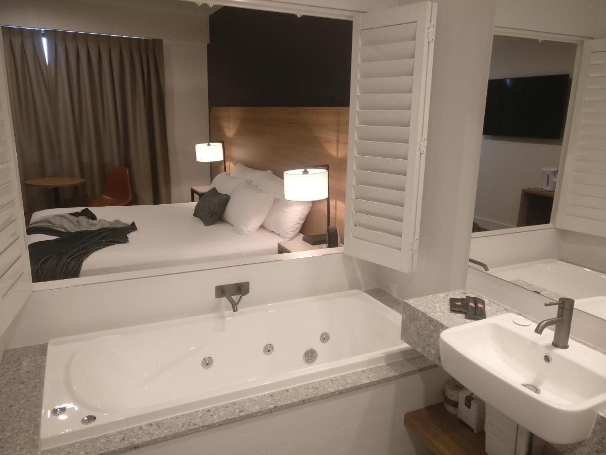 Springs Newcastle Motel Екстериор снимка